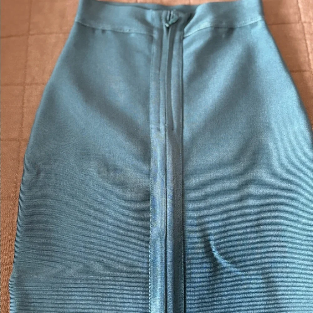 House of CB Aqua Suiza Bandage Pencil Skirt & Top Coordinating Set. Size XS